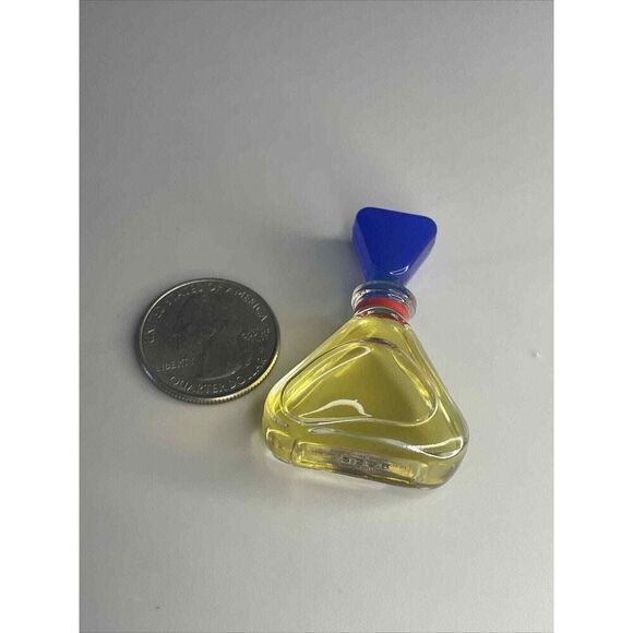 Liz Claiborne Triangle Perfume 1/8 oz 2 ml Miniature Travel Splash Bottle - Picture 2 of 2